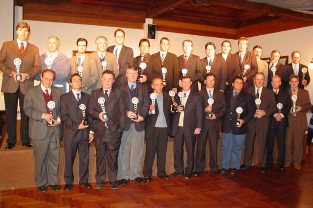 2004