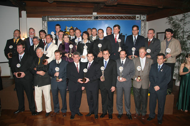 2008